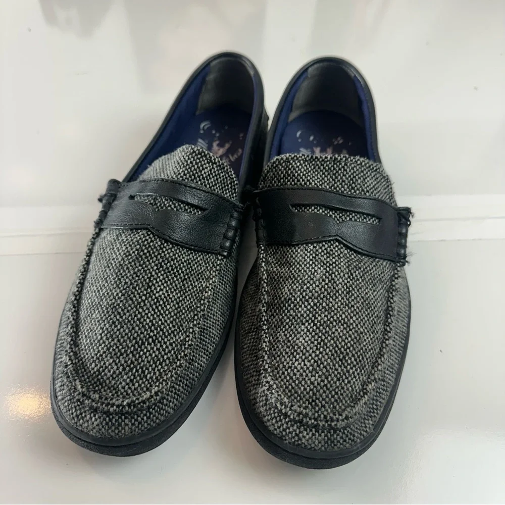 Cole Haan Men’s Penny Loafers Textured Gray · Black LeatherClassic Smart Casual